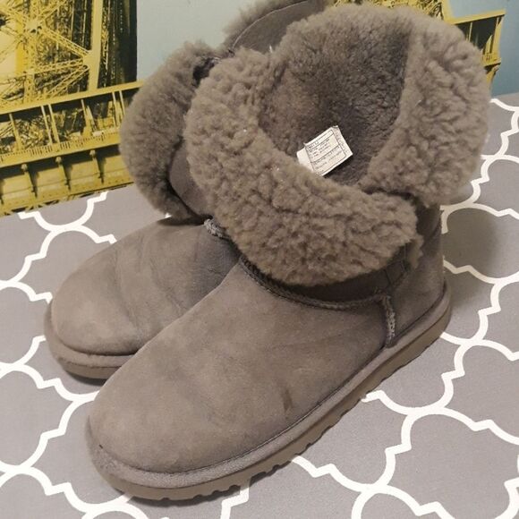 Uggs gray baileys leather boots sz.37/6 - Picture 1 of 8